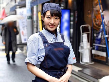 某定食チェーンで働く女子大生がハメ撮り＆中出しアルバイト♪