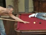 勃起チ○ポにブレイクショット☆変態外国人のビリヤード遊び