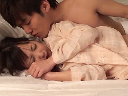 Tsumugi おやすみ前に一徹クンとイチャイチャ♪熱く抱き合いラブエッチ
