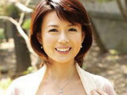 上品な奥さまが初めて見せるエロエロ痴態☆