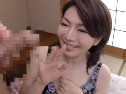 恥ずかしがり屋な43歳人妻と中出しSEX