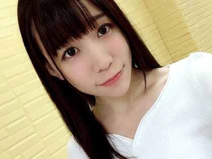 黒髪のEカップ女子大生とイケメン男優がSEX