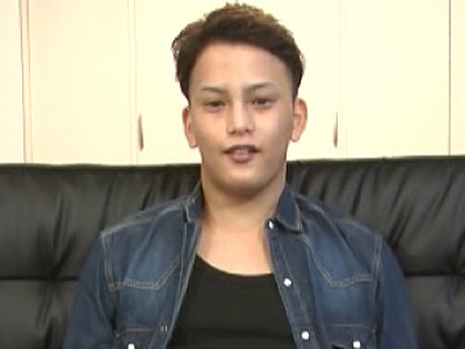 祖父にイカされゲイに目覚める!?ハーフ顔の巨根イケメンに中出し