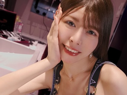 身体の相性はバッチリ☆スタイル抜群娘のパイパンマ○コに中出し