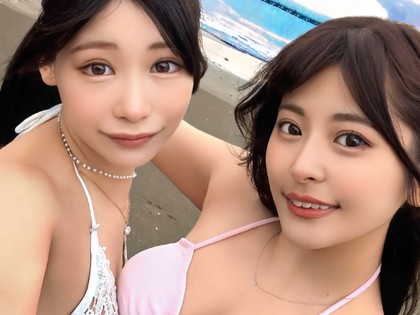 WフェラにWパイズリ♪ビキニのF＆Hカップ娘たちと楽しく3P☆