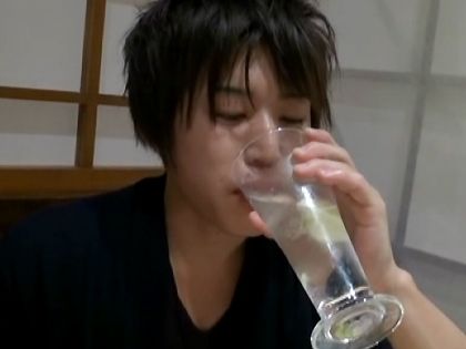 ノンケ男子を酒に酔わせてぬるぬるイタズラ