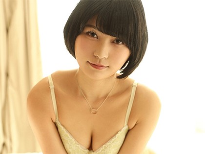 性欲を持て余しAV出演を志願してきたショートカット人妻