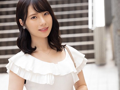 情熱的なピストンに頭が真っ白！白目を剥いて乱れる箱入り奥様