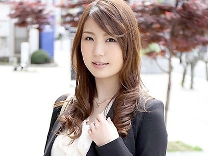 「やだ、中はダメ」と巨乳を揺らして乱れる不倫妻