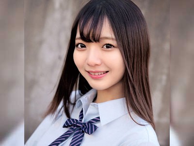 悪戯されても全裸にされても笑っちゃうJK☆チ○ポを挿入すると…