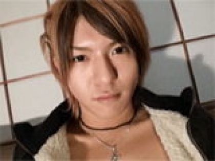 イケメン優斗!ディープなキスで感じてオナニー!