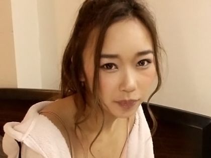 「中はアカン！」家に招いたノーブラ娘に興奮して生ハメ