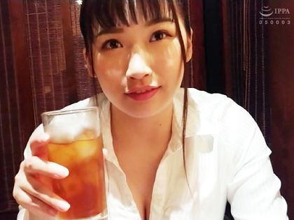 最終バスを逃した子はヤれる!?巨乳ムチムチOLをナンパ