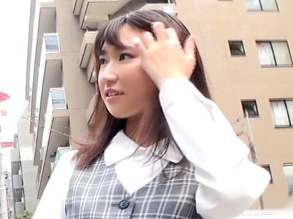 ナンパしたOLの会社まで着いて行って階段で中出しSEX