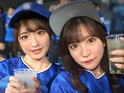 野球ファンJD4人組を███！パイパン潮吹きまくり あや＆めい
