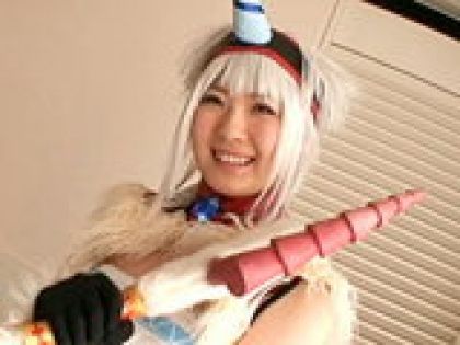 巨乳コスプレイヤーをプライベートな撮影と偽ってホテルでSEX